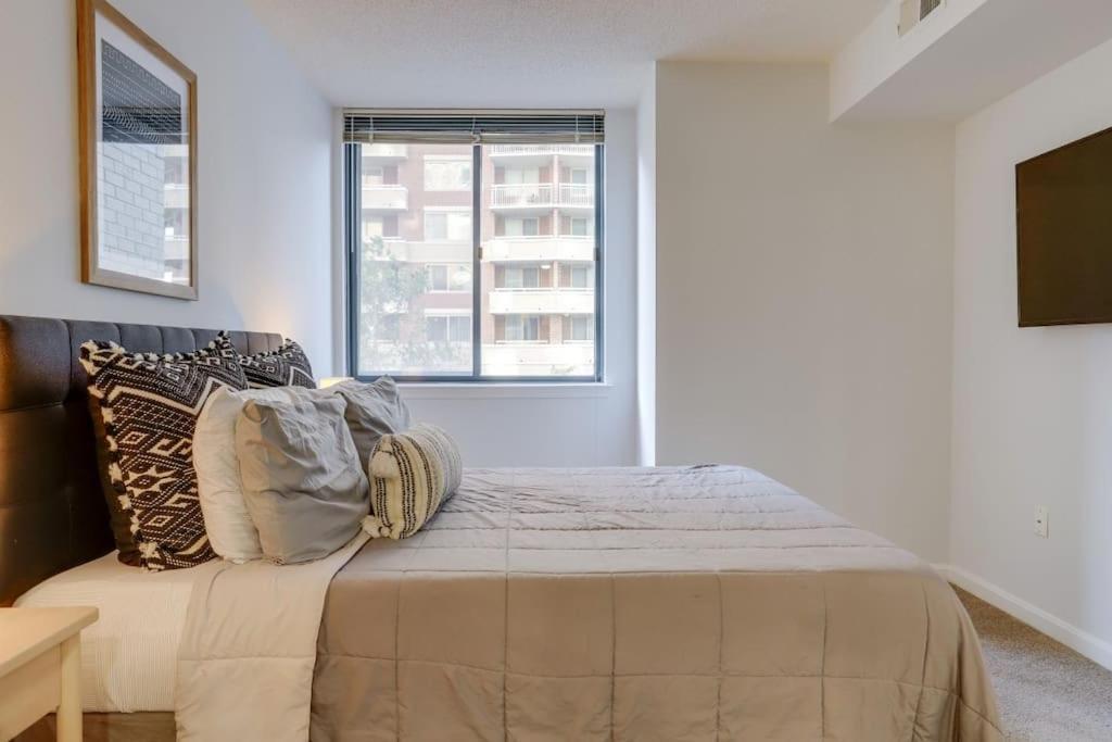 Sensational 1 Bedroom Condo At Ballston Place With Gym Arlington Exterior photo