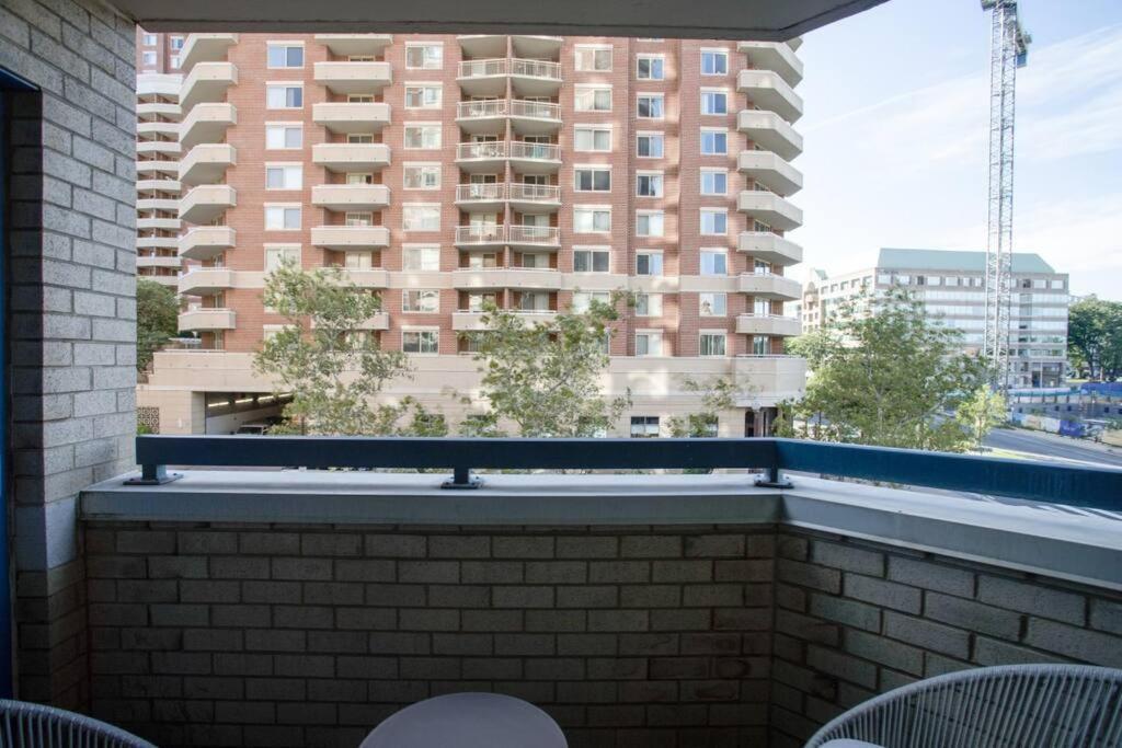 Sensational 1 Bedroom Condo At Ballston Place With Gym Arlington Exterior photo